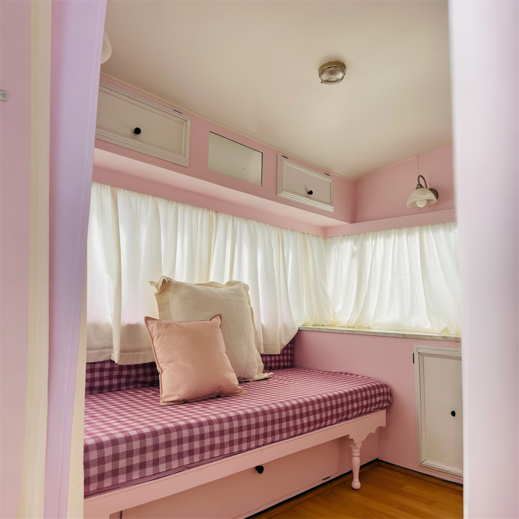 Caravan One - Trailer Homes